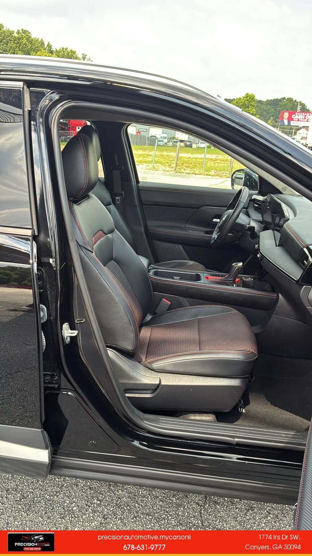 Used 2025 Nissan Kicks SR FWD image 13