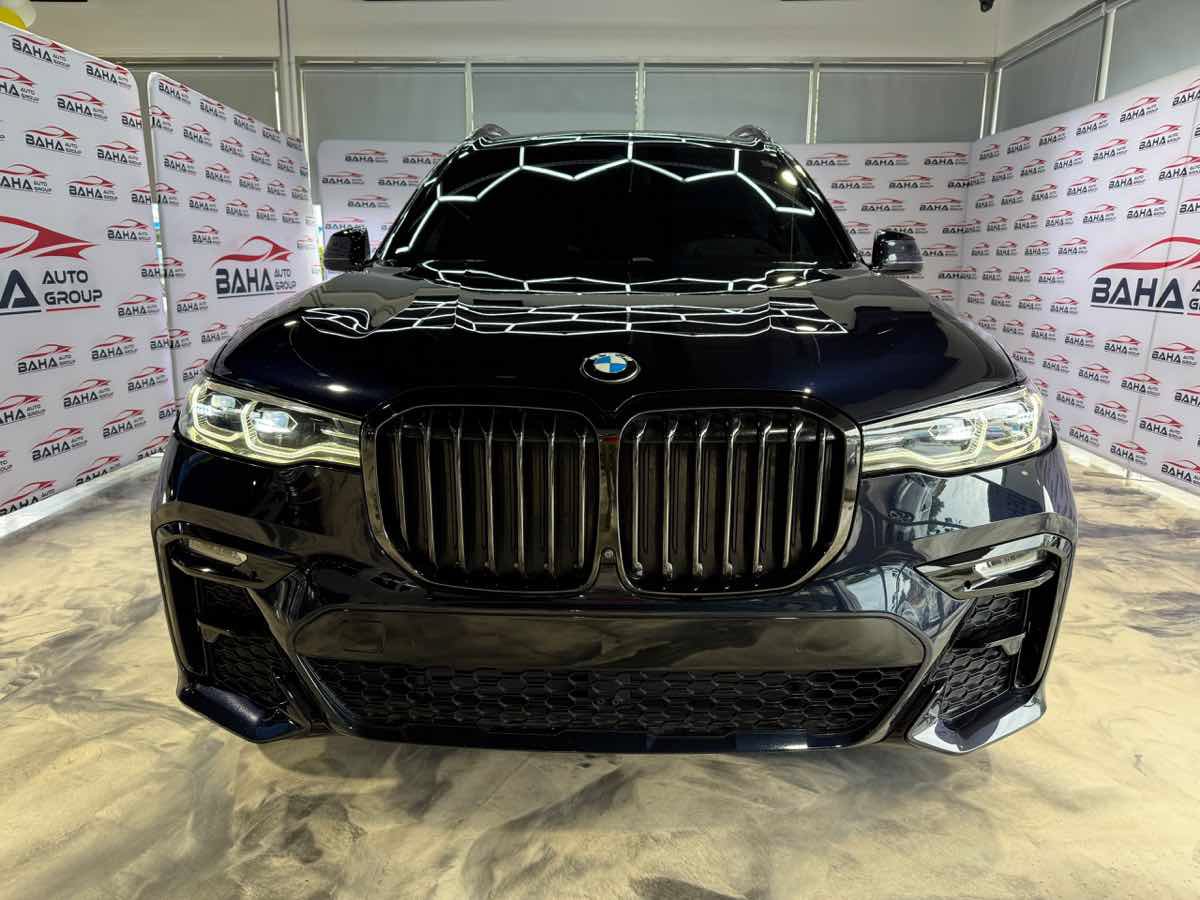 Used 2022 BMW X7 xDrive40i w/ M Sport Package AWD/4WD image 5
