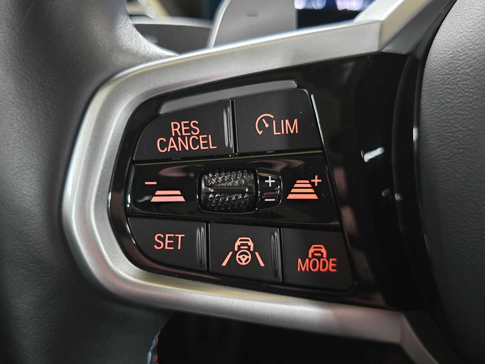 Used 2025 BMW 440i xDrive Coupe w/ Premium Package image 31