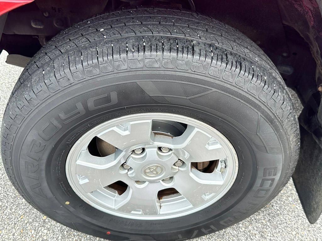 Used 2014 Toyota Tacoma PreRunner w/ SR5 Package RWD image 26