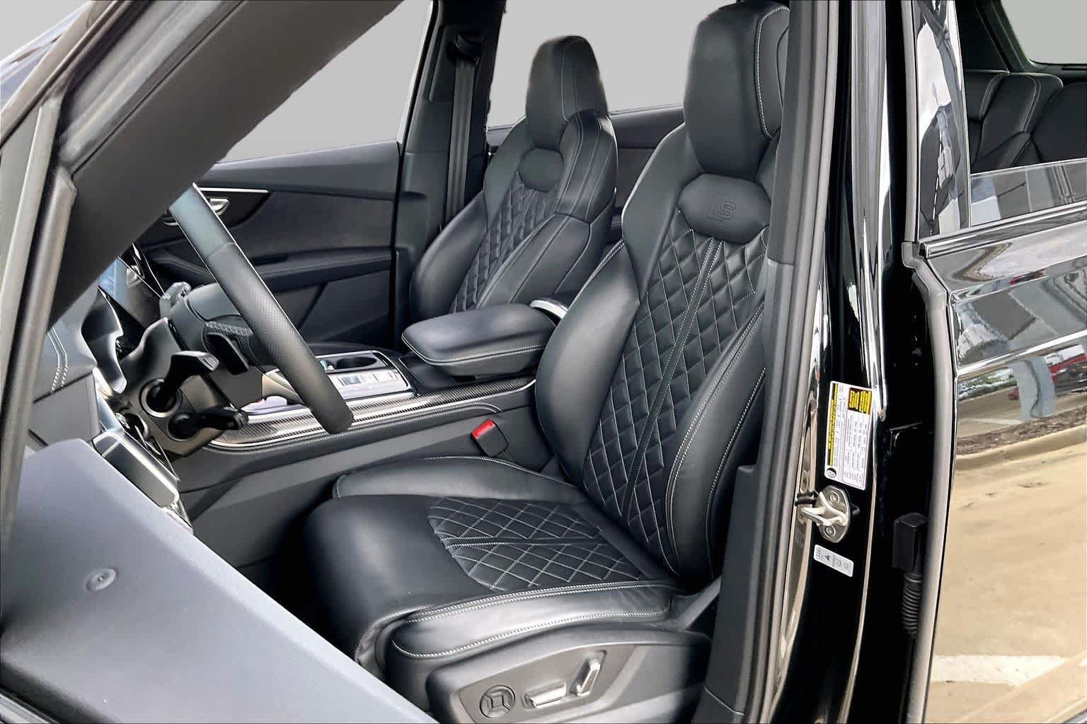 Used 2023 Audi SQ7 Prestige w/ Prestige Package AWD/4WD image 7