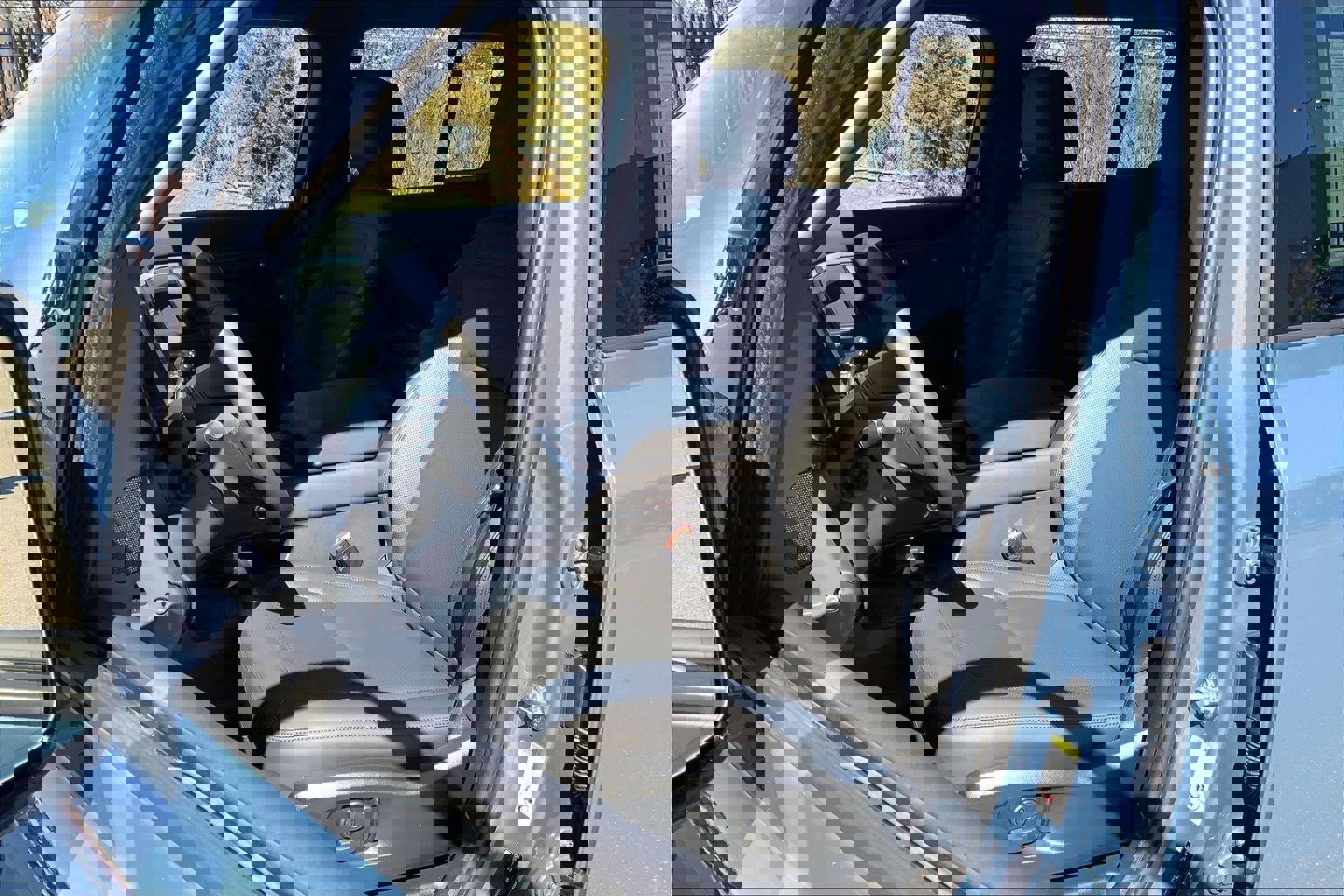 New 2026 Land Rover Defender 110 S image 9