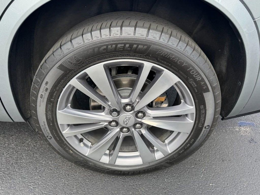 Used 2024 Cadillac XT6 Premium Luxury w/ Technology Package image 7