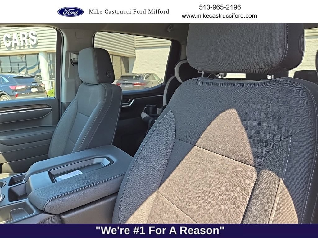 Used 2025 Chevrolet Silverado 1500 RST w/ Z71 Off-Road Package AWD/4WD image 9