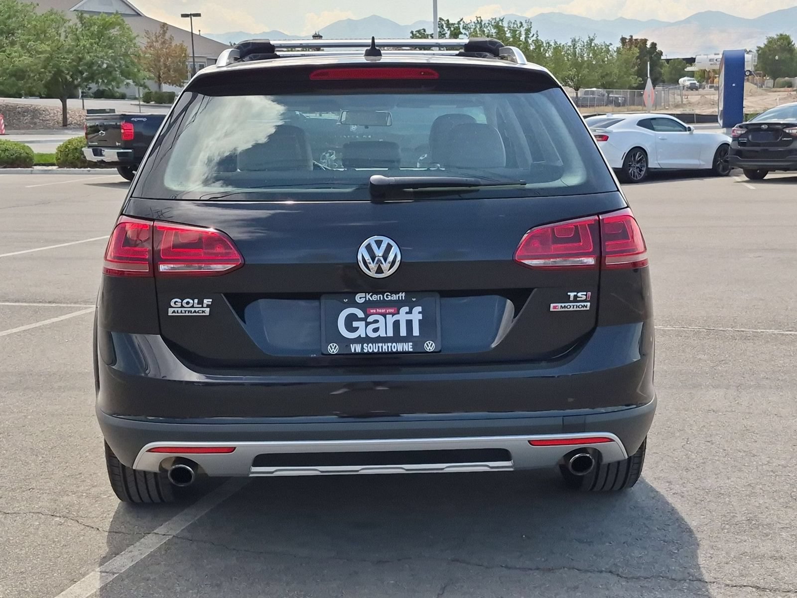 Used 2017 Volkswagen Golf Alltrack S AWD/4WD image 4