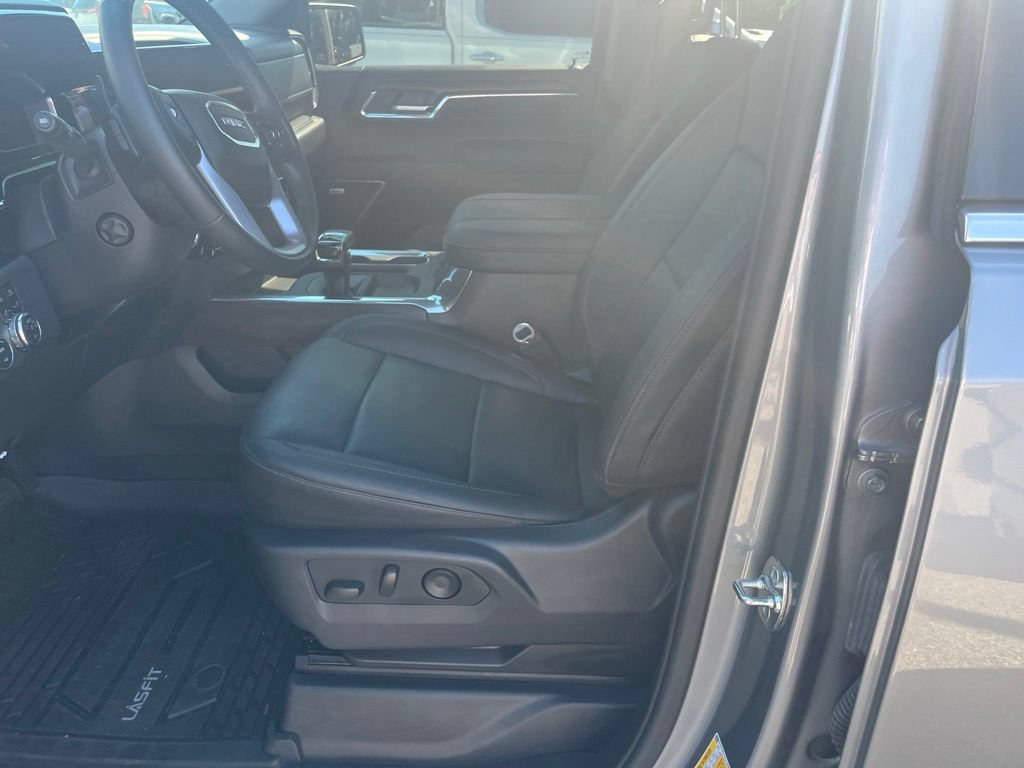 Used 2025 GMC Sierra 1500 SLT w/ SLT Premium Plus Package AWD/4WD image 13