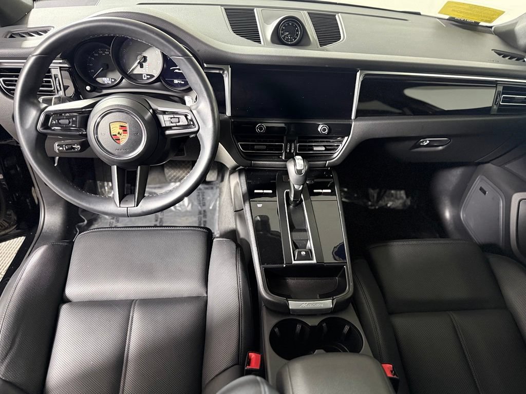 Used 2023 Porsche Macan S AWD/4WD image 11