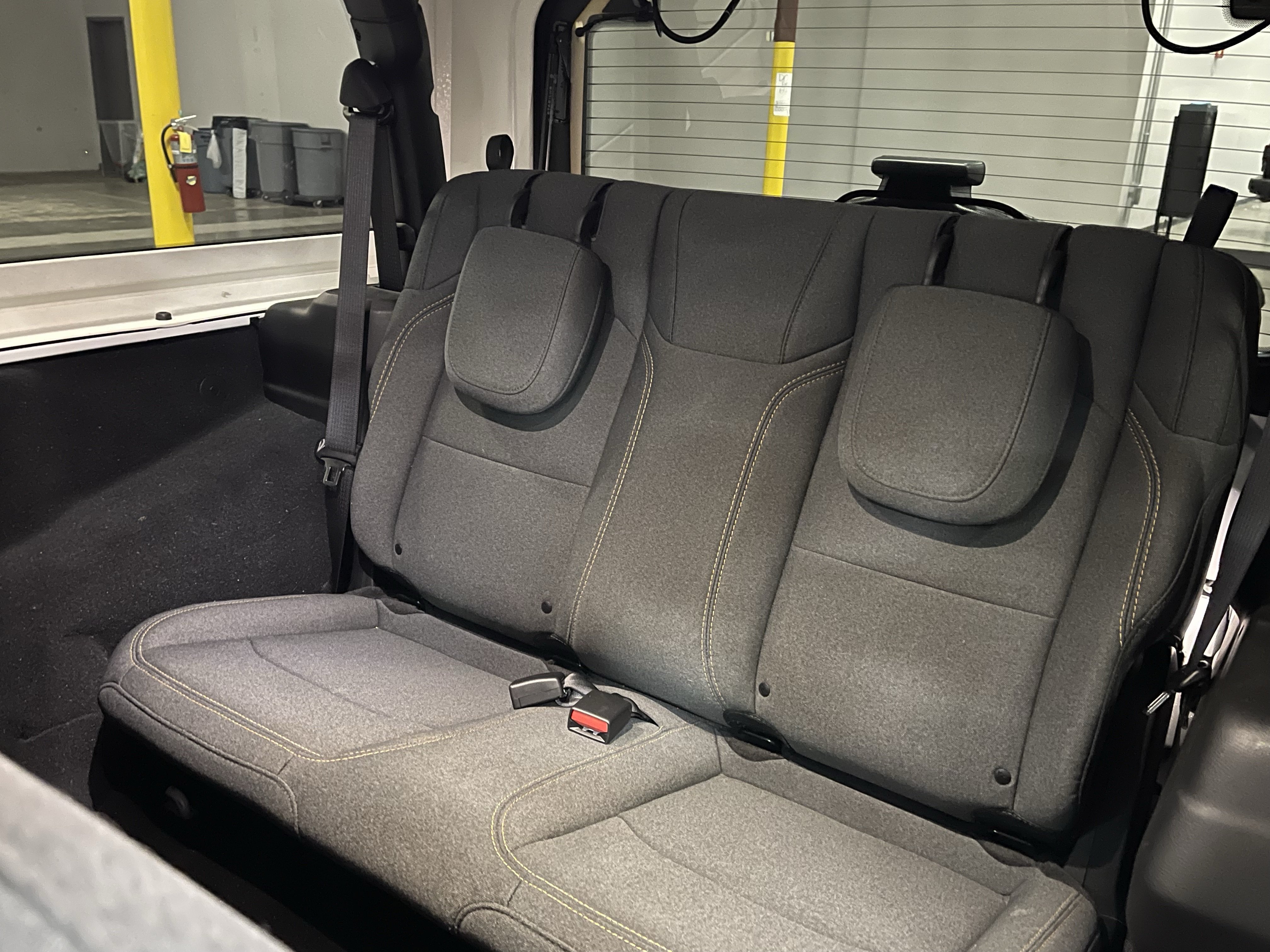 Certified 2025 Jeep Wrangler Sport AWD/4WD image 12