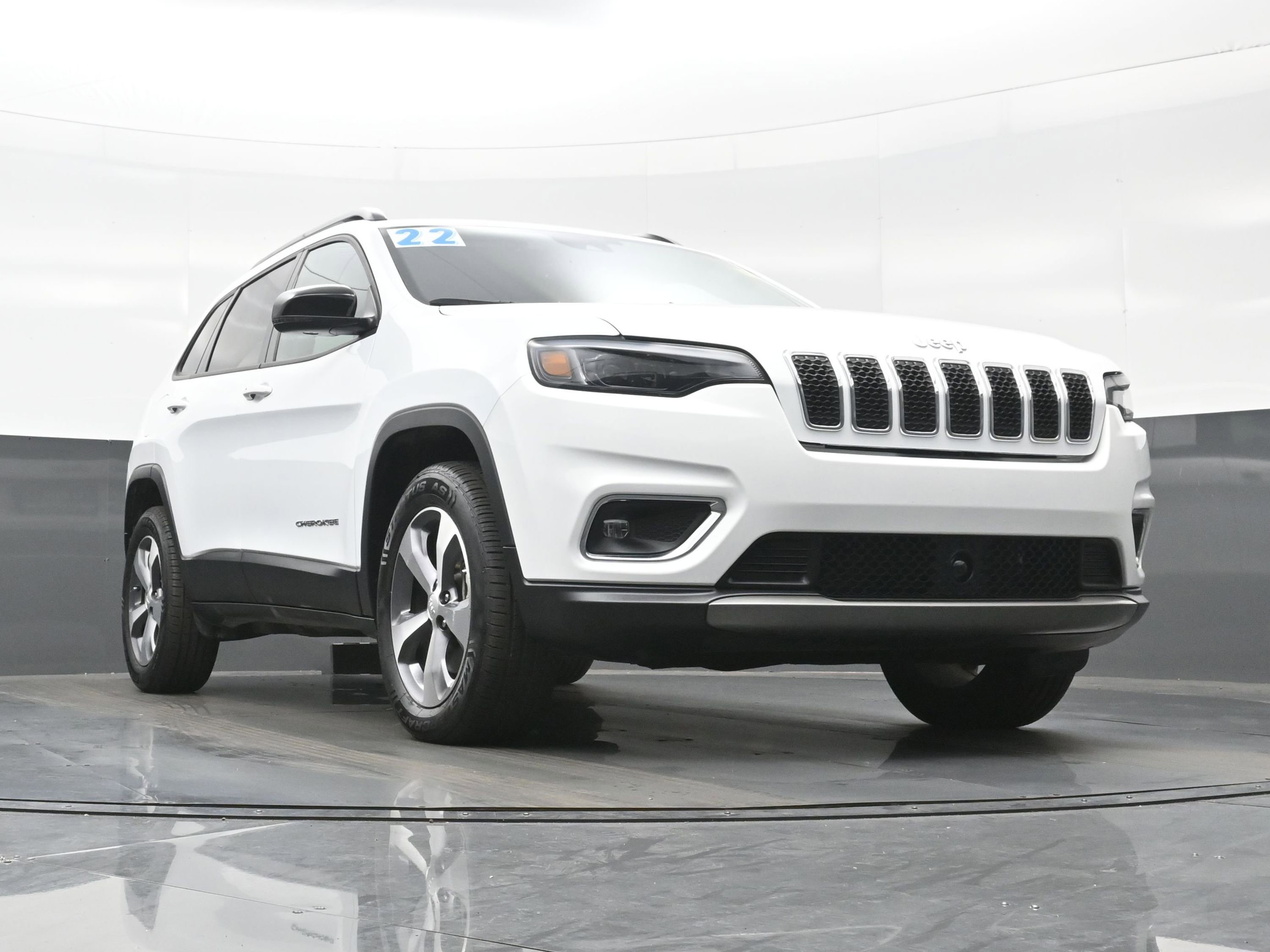 Used 2022 Jeep Cherokee Limited image 33