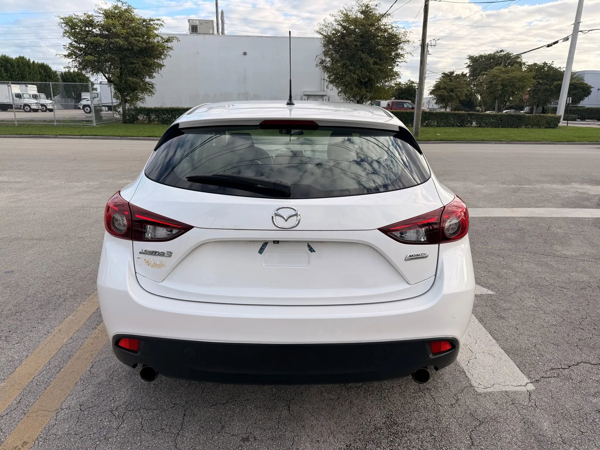 Used 2016 MAZDA MAZDA3 i Sport image 6