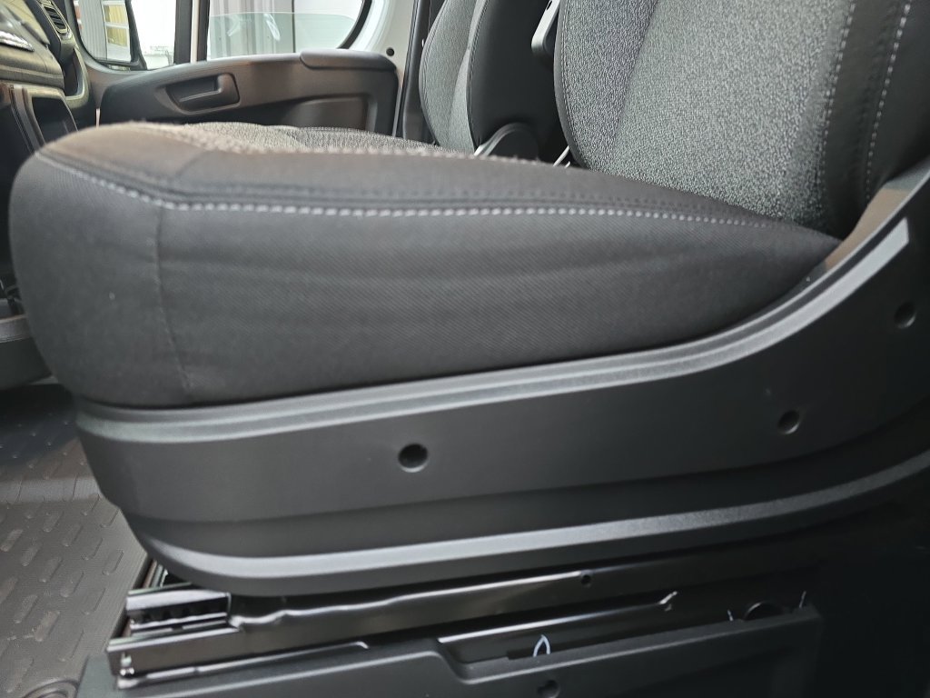 New 2026 RAM ProMaster 1500 w/ Convenience Group FWD image 28
