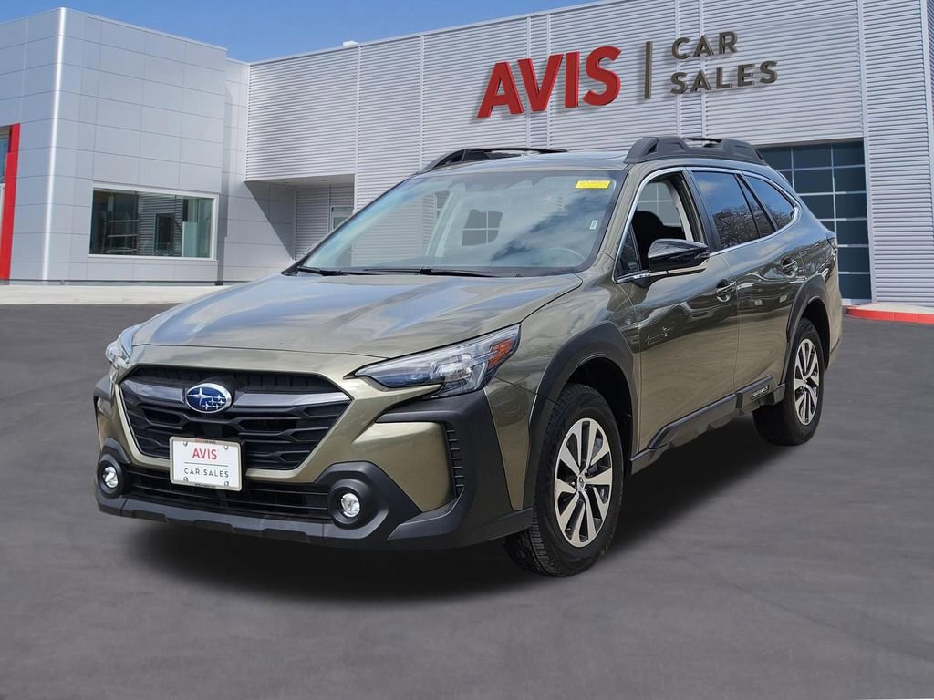 Used 2025 Subaru Outback Premium image 1