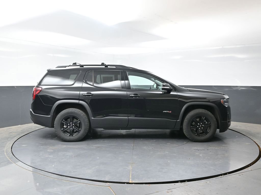 Used 2023 GMC Acadia AT4 w/ Preferred Package AWD/4WD image 4
