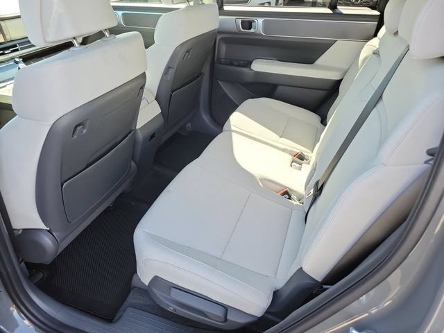 New 2026 Hyundai Santa Fe SE FWD image 17
