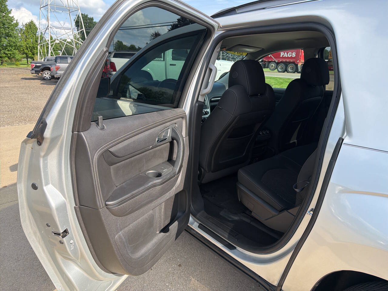 Used 2014 GMC Acadia SLE FWD image 14