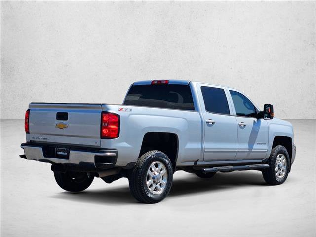 Used 2015 Chevrolet Silverado 2500 LT w/ LT Convenience Package AWD/4WD image 5