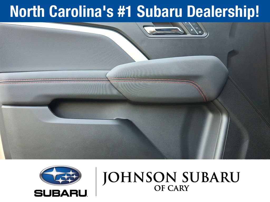 Used 2024 Chevrolet Colorado Z71 w/ Z71 Convenience Package 2 AWD/4WD image 11