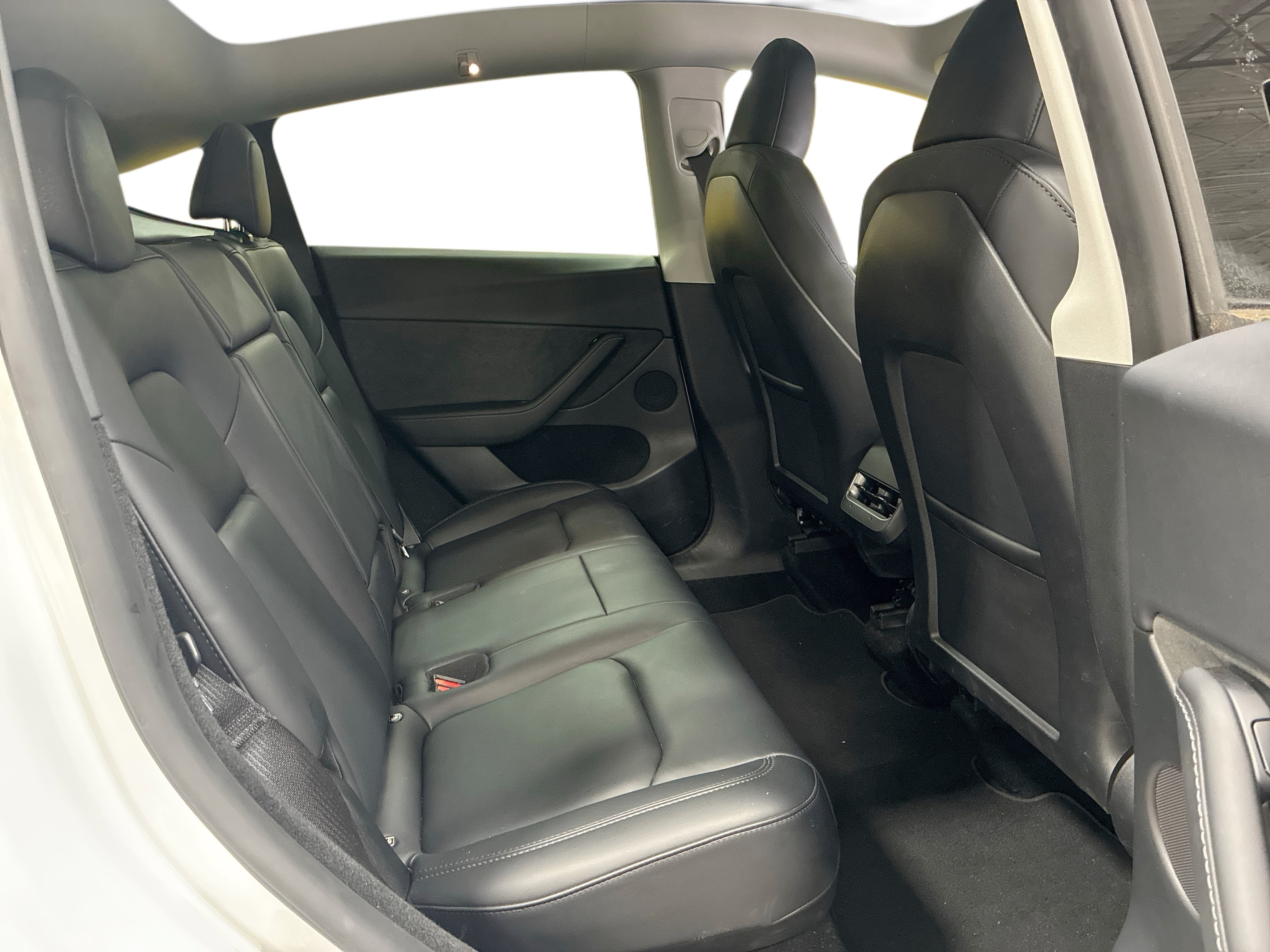 Certified 2023 Tesla Model Y Long Range AWD/4WD image 11