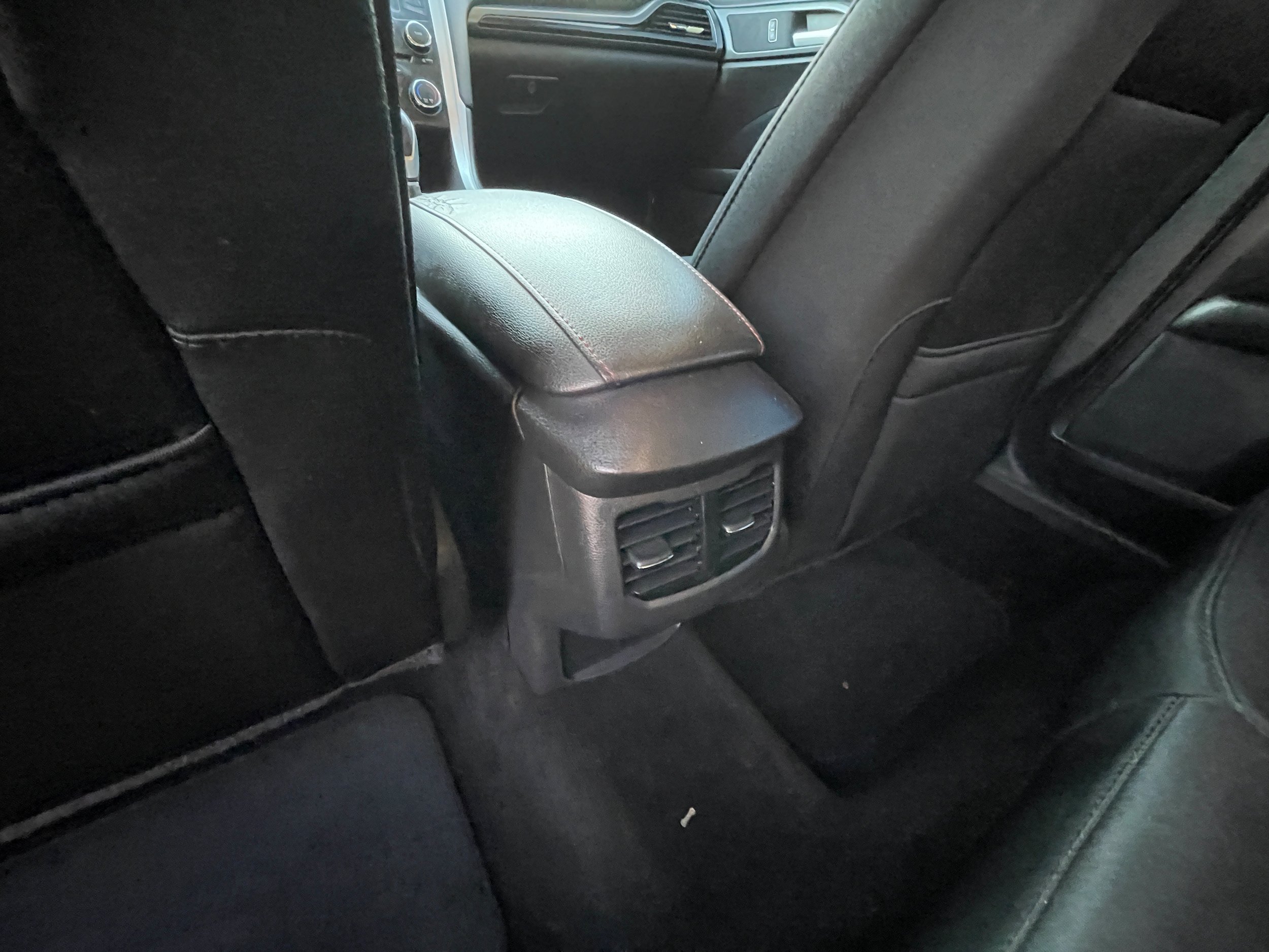 Used 2013 Ford Fusion SE FWD image 20