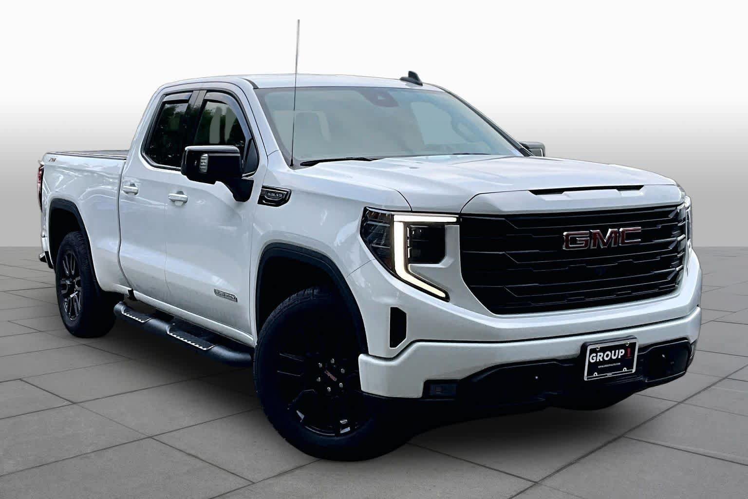 Used 2022 GMC Sierra 1500 Elevation w/ Preferred Package AWD/4WD image 3