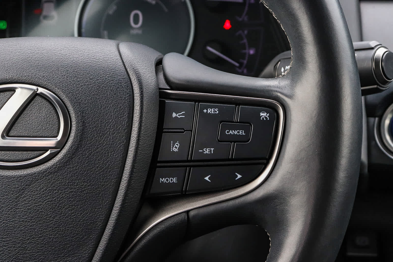 Used 2020 Lexus UX 250h w/ Premium Package AWD/4WD image 25