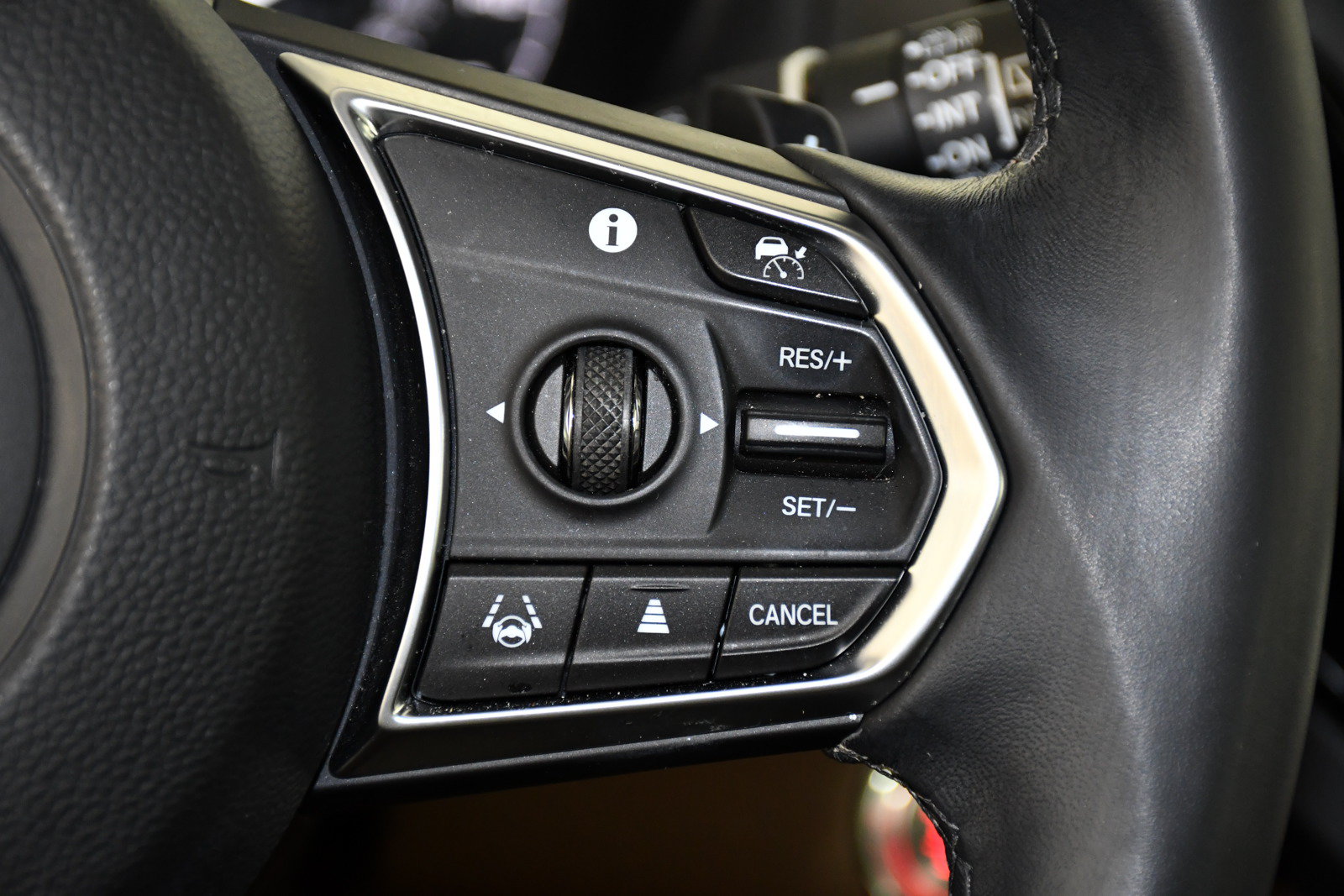 Certified 2024 Acura RDX w/ Technology Package AWD/4WD image 21