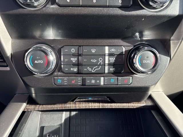 Used 2021 Ford F350 Lariat image 27