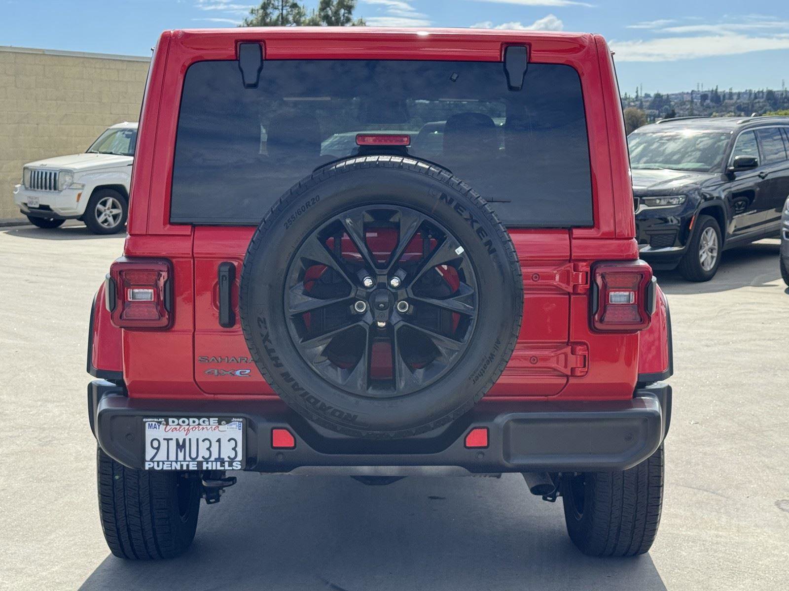 Certified 2025 Jeep Wrangler Sahara w/ Safety Group AWD/4WD image 6