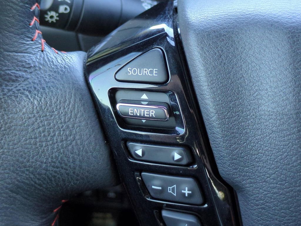 Used 2023 Nissan Frontier PRO-4X w/ Pro-4X Premium Package image 14