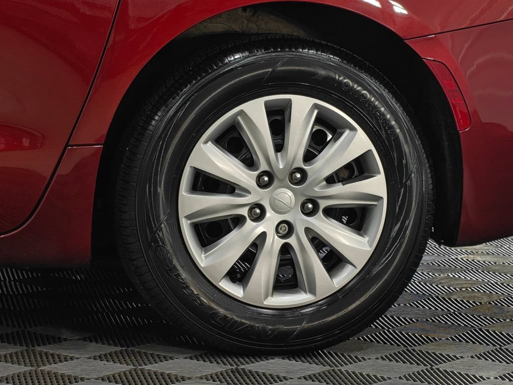 Used 2020 Chrysler Voyager L FWD image 47