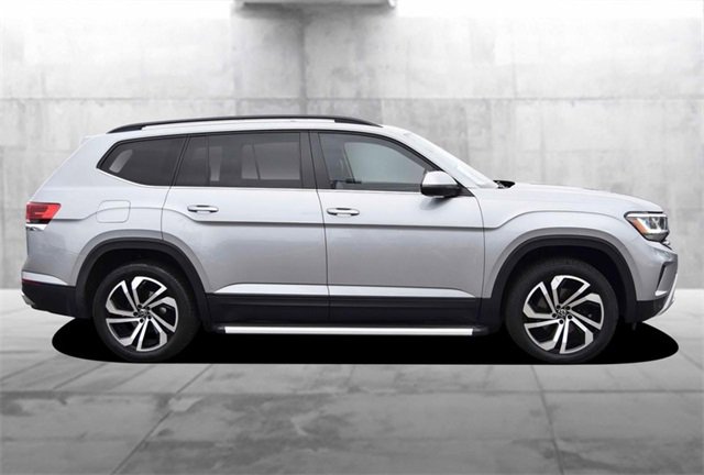 Certified 2021 Volkswagen Atlas SE w/ Towing Package image 5