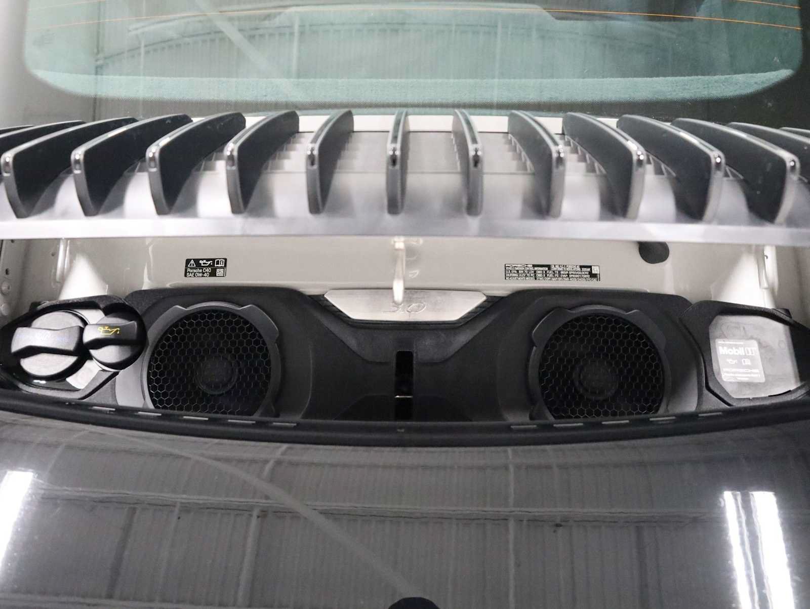 Certified 2025 Porsche 911 Carrera RWD image 40