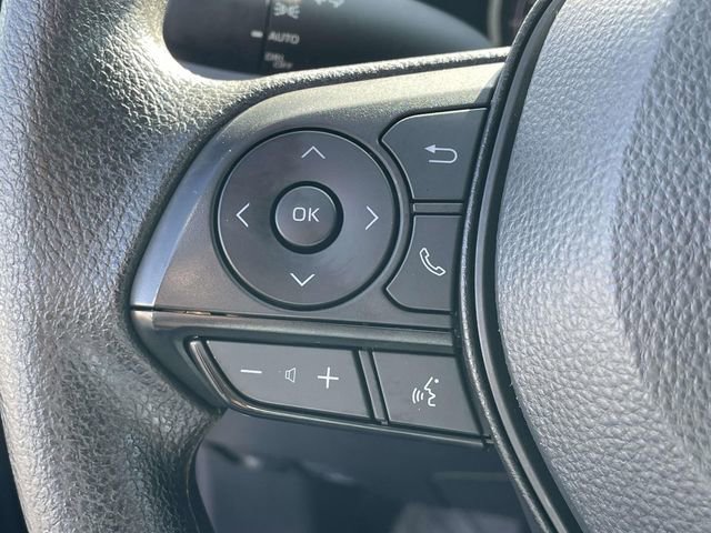 Used 2025 Toyota RAV4 XLE FWD image 20