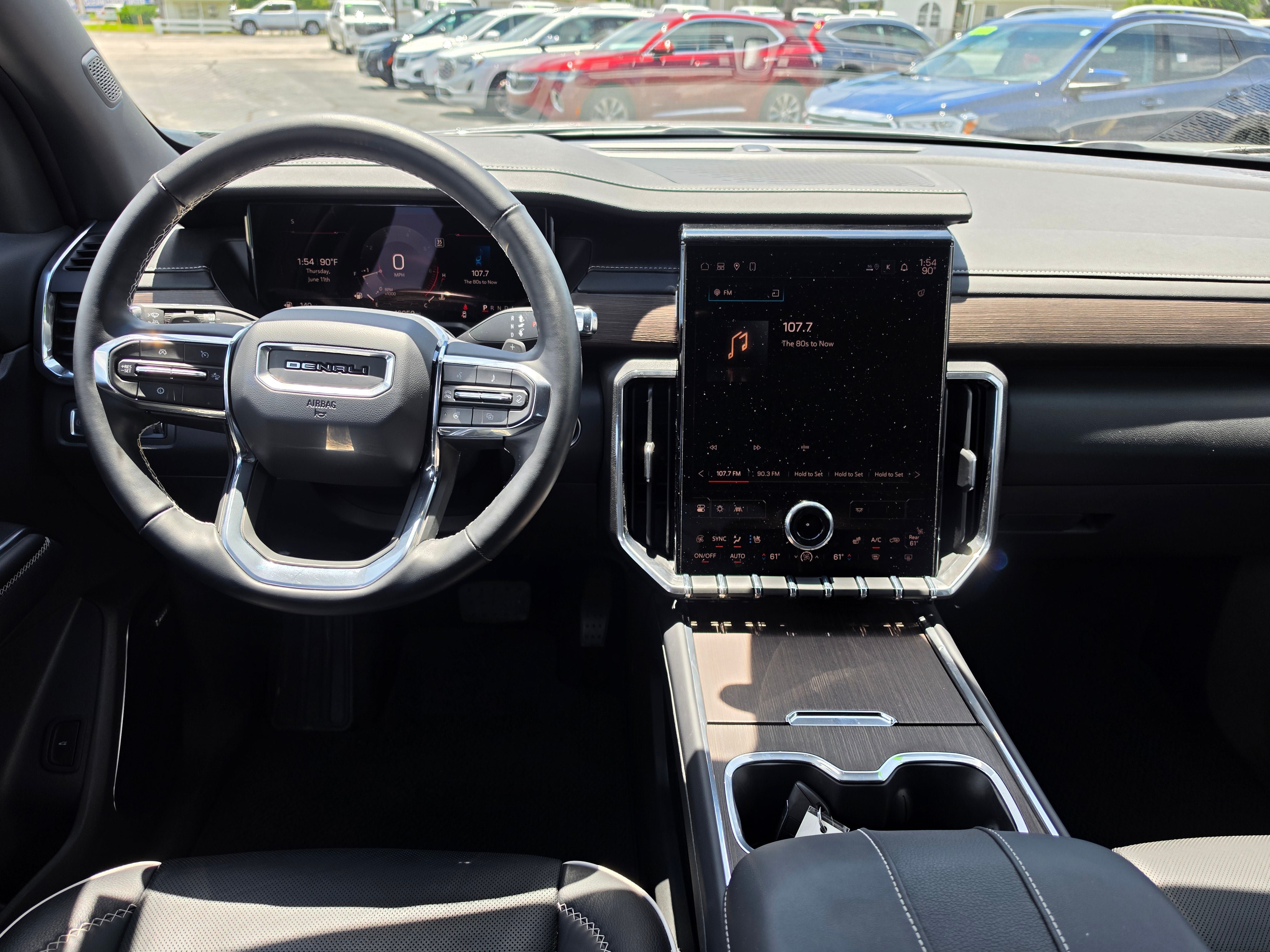 Used 2025 GMC Acadia Denali FWD image 9