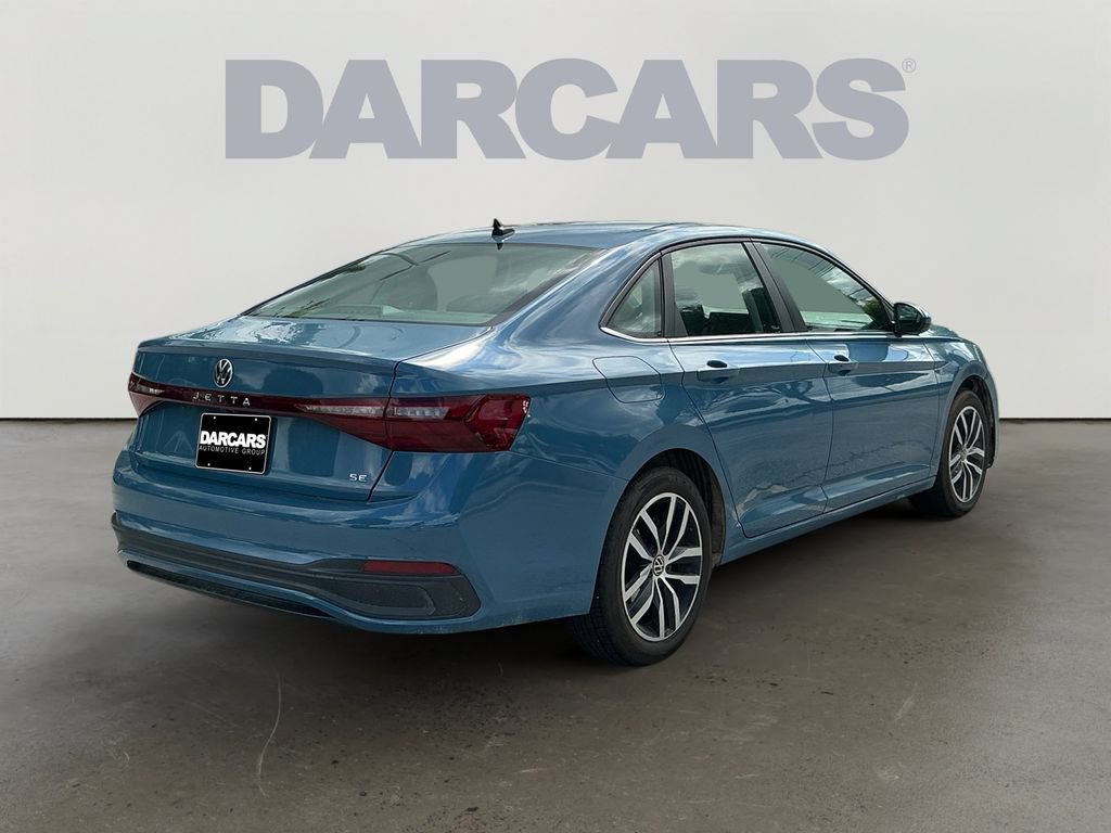 Used 2025 Volkswagen Jetta SE FWD image 7