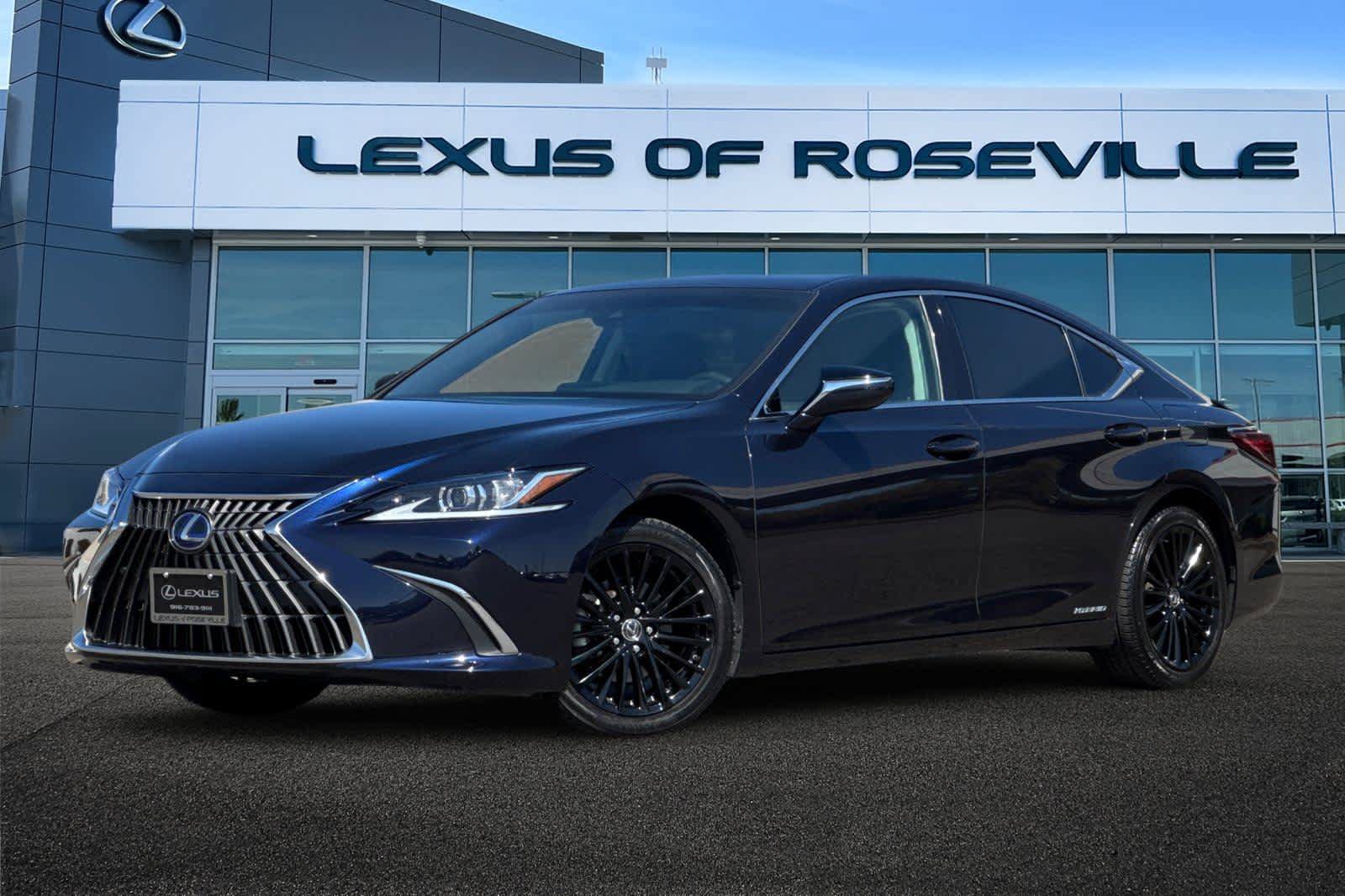 Used 2022 Lexus ES 300h w/ Premium Package