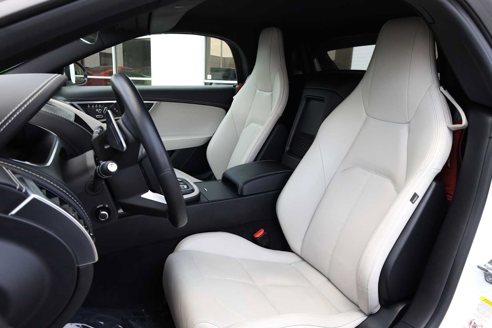Used 2021 Jaguar F-TYPE Convertible RWD image 34