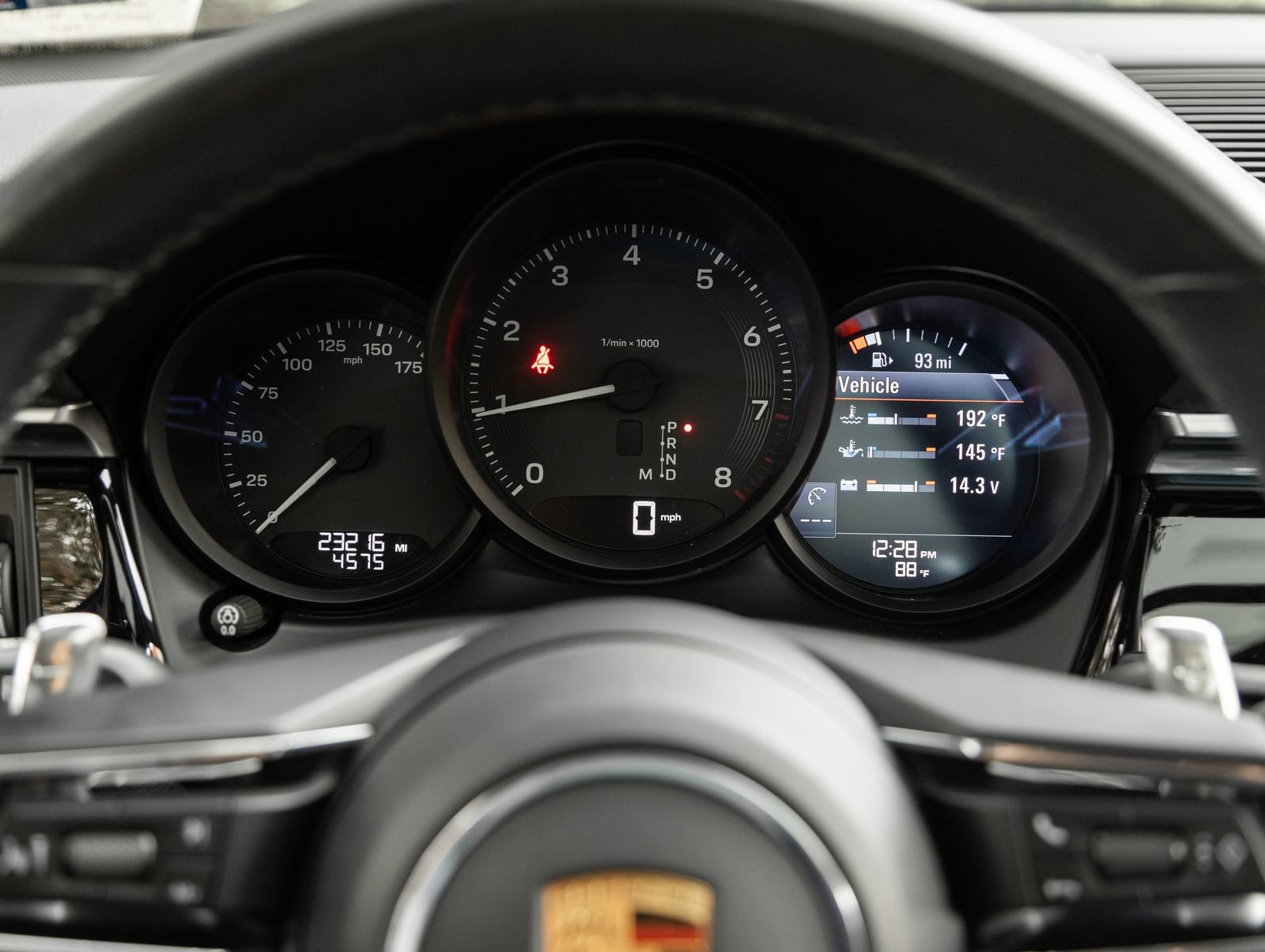 Certified 2023 Porsche Macan AWD/4WD image 14