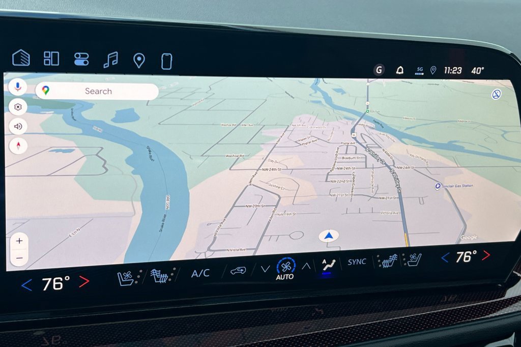 New 2026 Chevrolet Traverse RS image 17