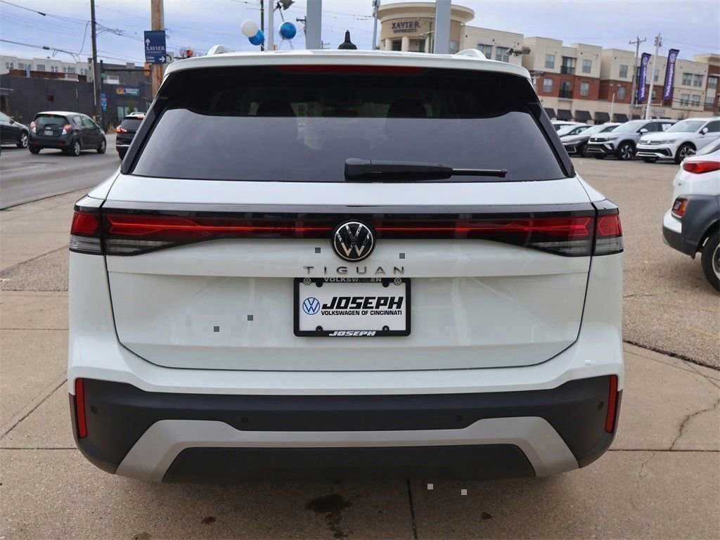New 2026 Volkswagen Tiguan S FWD image 4
