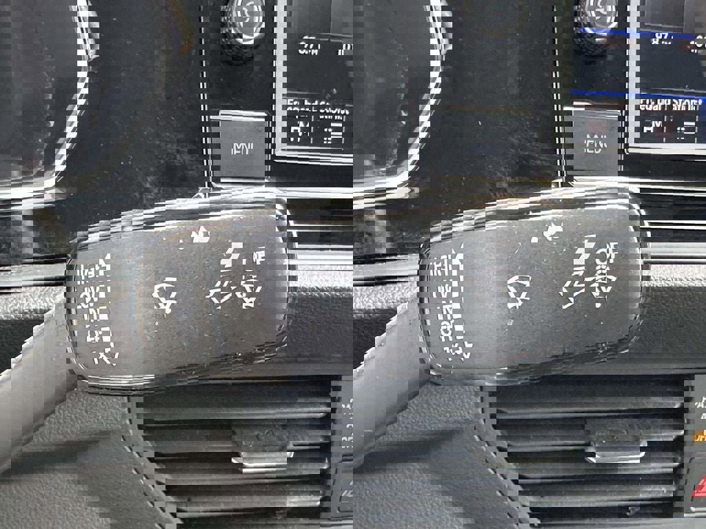 Used 2021 Volkswagen Jetta S w/ Driver Assistance Package image 28