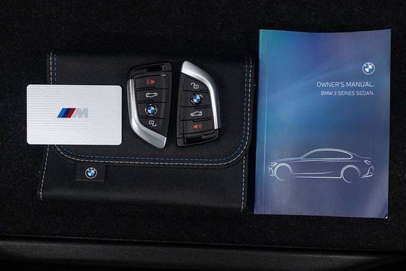 Used 2025 BMW 330i xDrive w/ M-Sport Package image 54