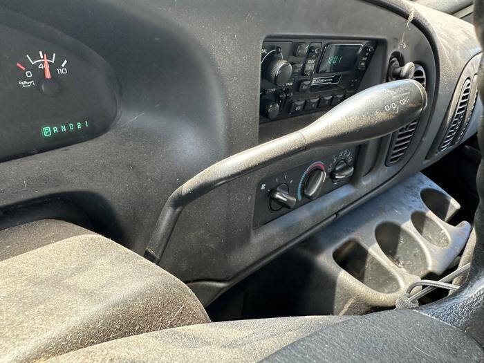 Used 2003 Dodge B2500 RWD image 41