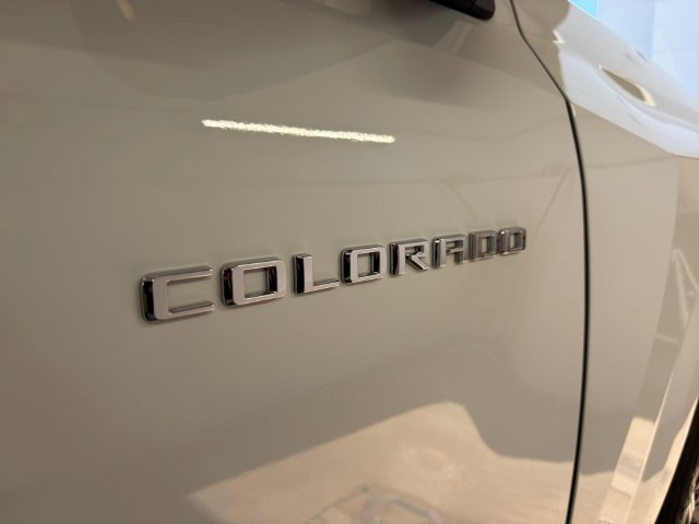 Used 2023 Chevrolet Colorado Z71 w/ Z71 Convenience Package 2 AWD/4WD image 23