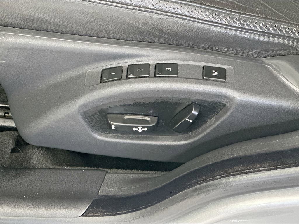 Used 2016 Volvo XC70 T5 Premier image 22