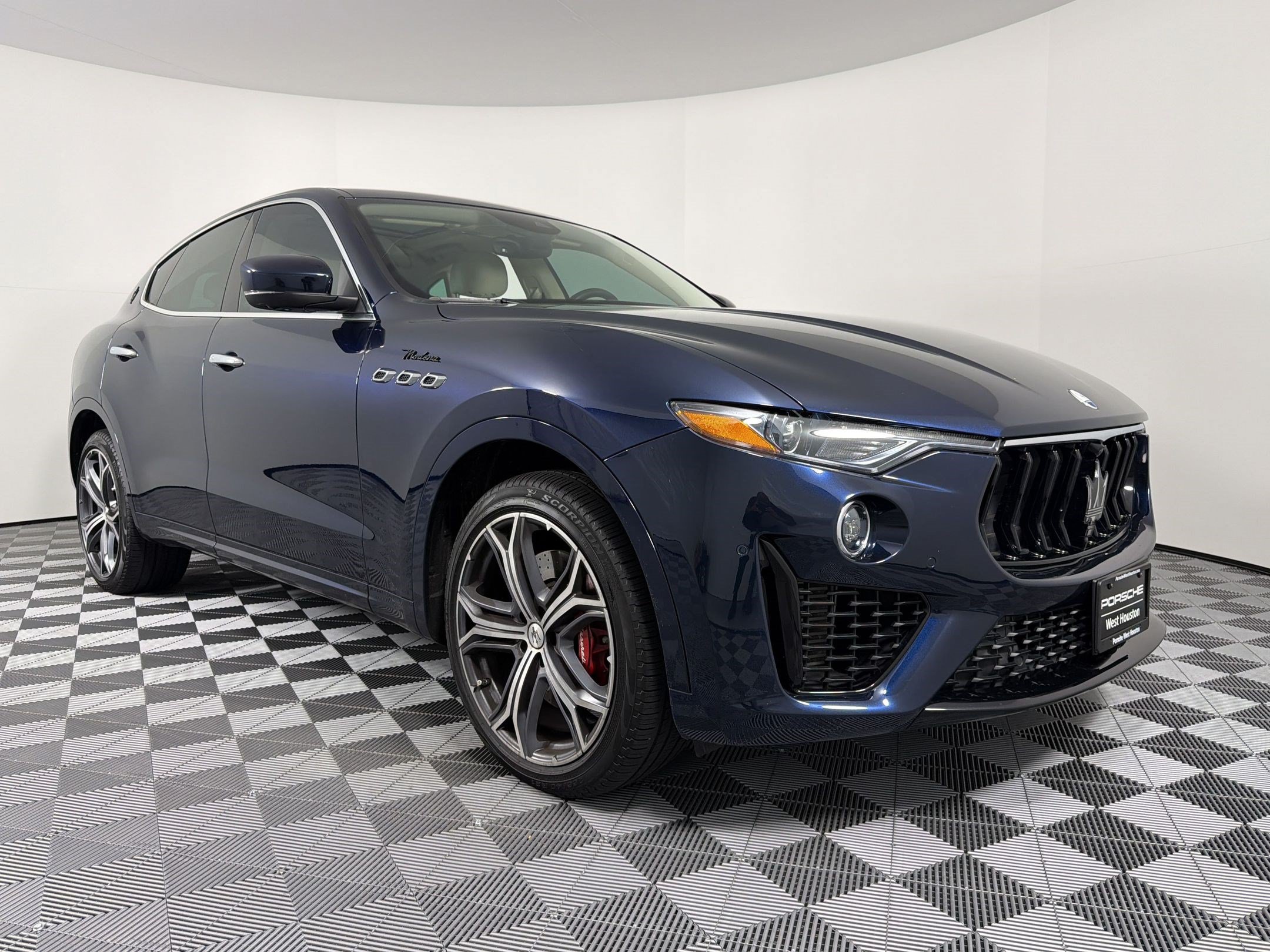 Used 2022 Maserati Levante Modena AWD/4WD image 12