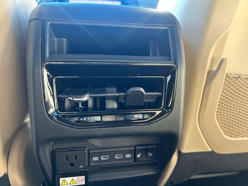 New 2026 Jeep Grand Cherokee Limited image 29