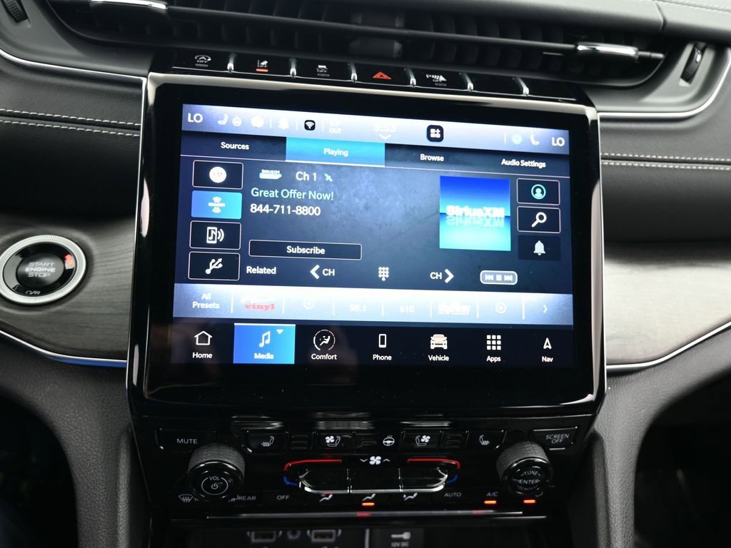 Used 2024 Jeep Grand Cherokee L Overland image 25