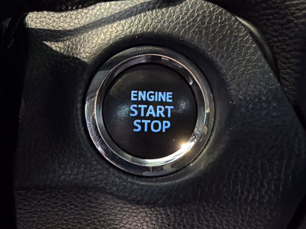 Certified 2020 Toyota RAV4 XLE AWD/4WD image 27