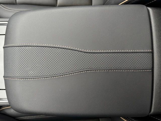 Used 2025 Chevrolet Traverse High Country w/ LPO, Floor Liner Package image 21